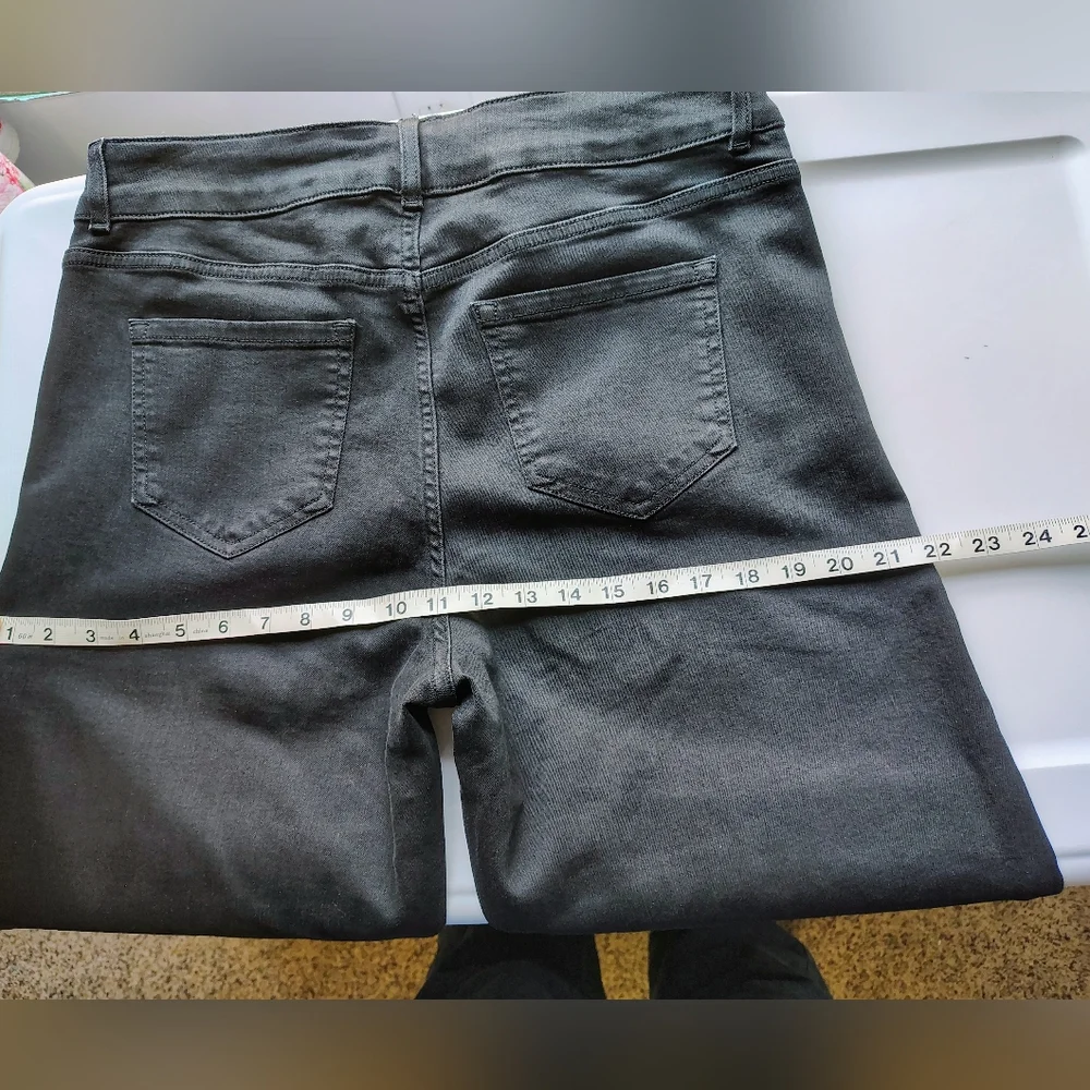 J.jill women's high-rise full-leg jeans black cotton and Lyocell, sz 12 stretch. - Picture 10 of 16